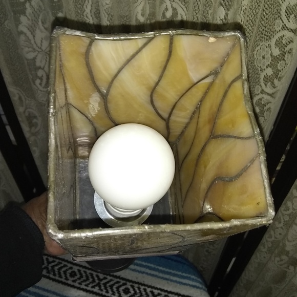 # 2 TIFFANY STYLE HANGING STAINED GLASS LIGHT.... - Picture 2 of 8